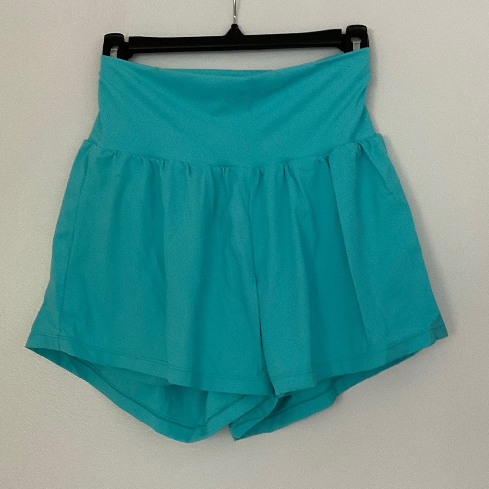 Halara shirts NWT size medium